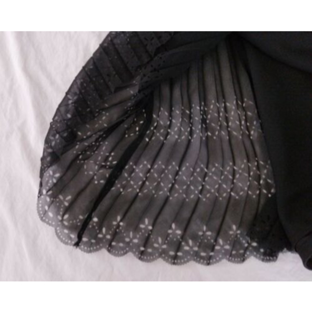 Kay Unger New York Black Halter Dress Pleated Laser Cut Size 2 - Picture 3 of 12